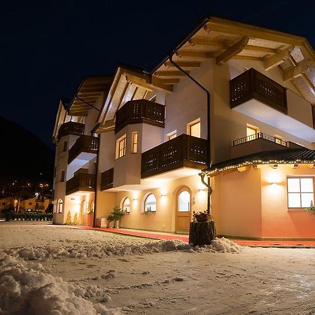 Hotel Garni Paradisi - Wellness & Spa ميزانو المظهر الخارجي الصورة