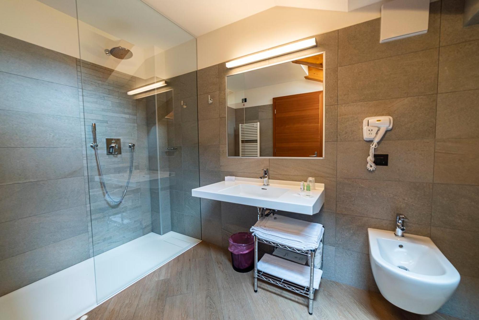 Hotel Garni Paradisi - Wellness & Spa ميزانو المظهر الخارجي الصورة