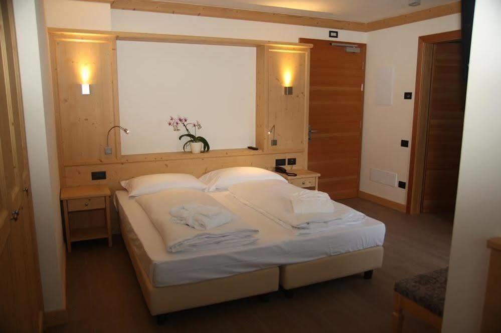 Hotel Garni Paradisi - Wellness & Spa ميزانو المظهر الخارجي الصورة